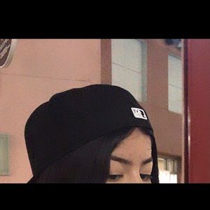 Meet your Posher, Perla